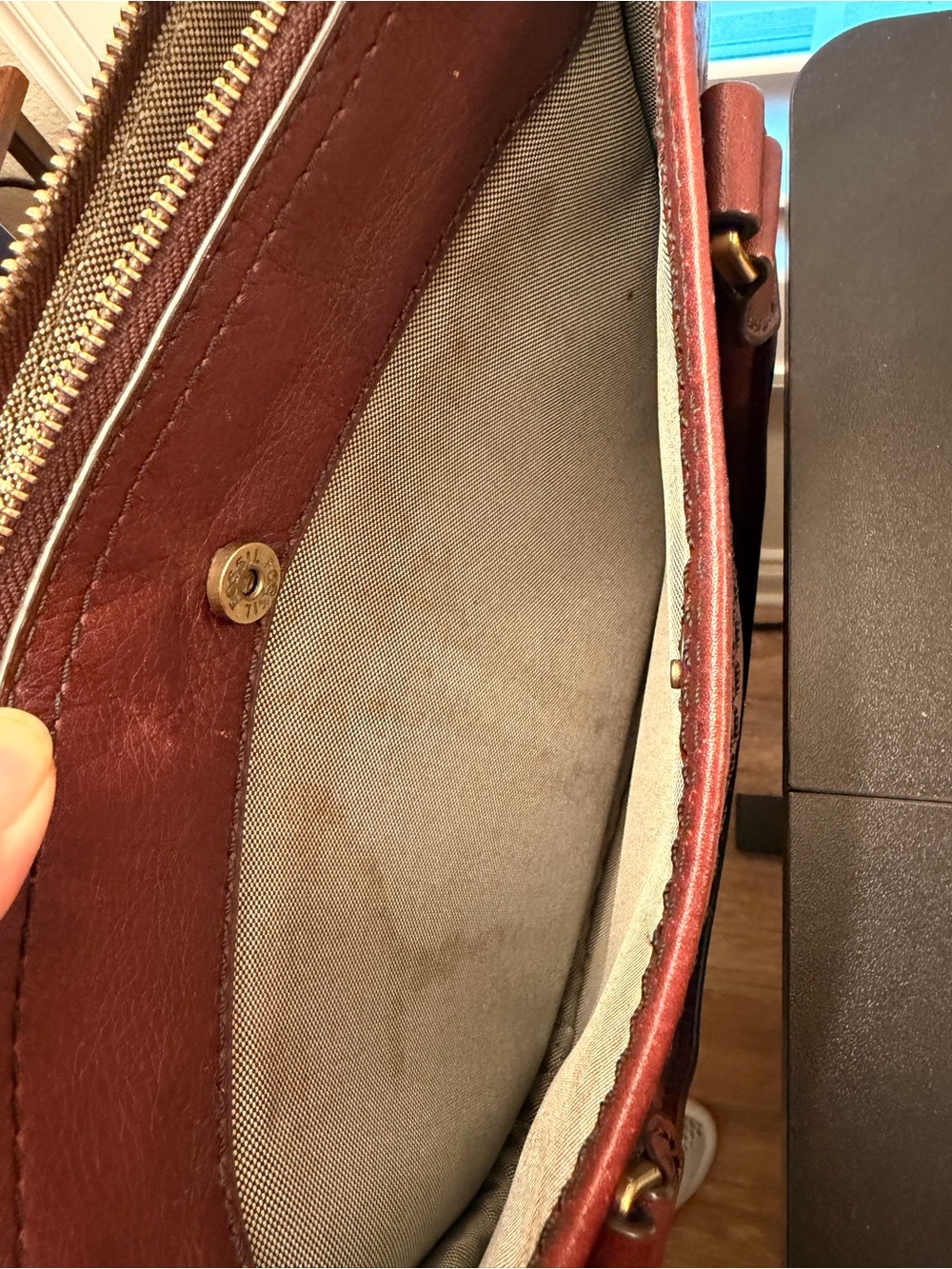 Fossil Burgundy Leather Crossbody Bag with Key Charm - Picture 5 of 7